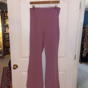 Lululemon Nulu Flared Pants – Mauve / Rose – Size 12